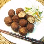 ひき肉のしょう油麹と豆腐の揚げボール