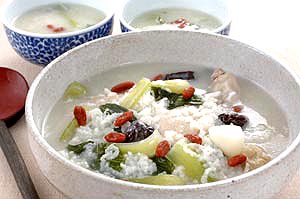 チンゲン菜のサムゲタン風スープ