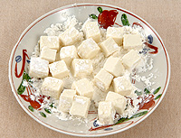 揚げ豆腐と雑穀米のカレードレッシング