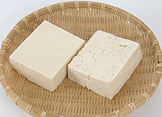 木綿豆腐と絹ごし豆腐